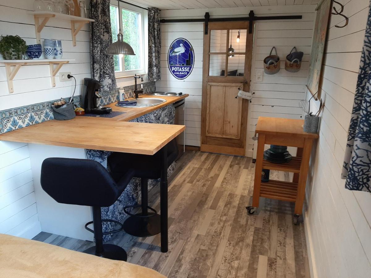 La Roulotte De L'Atelier Apartman Durbuy Kültér fotó