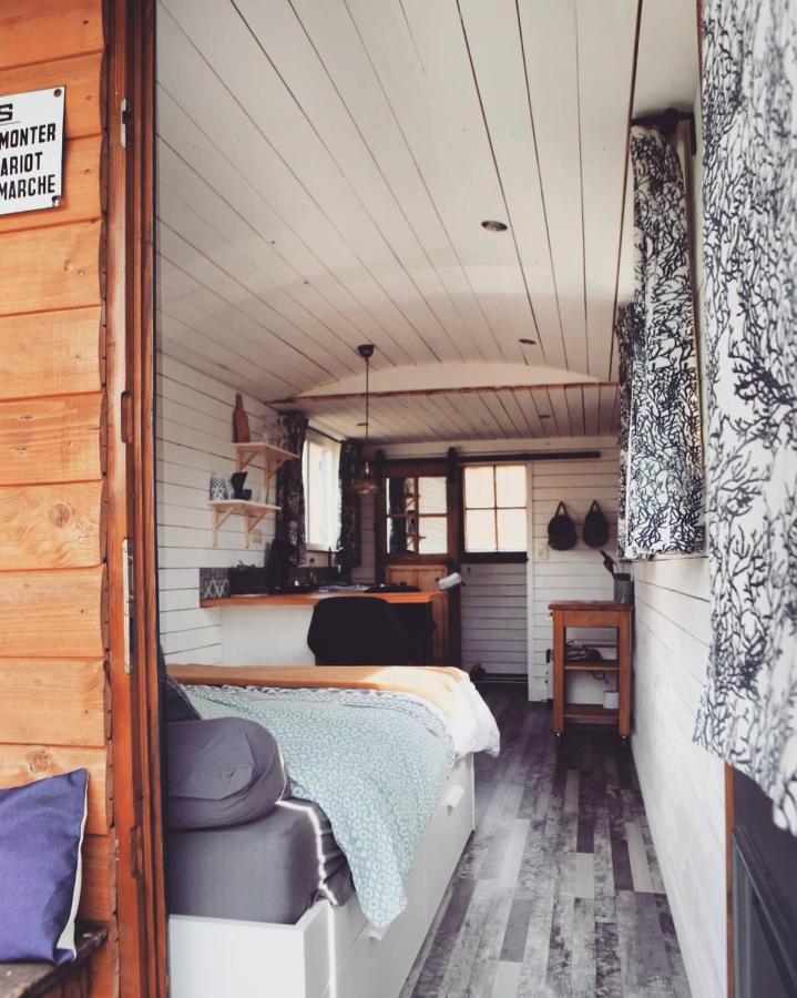 La Roulotte De L'Atelier Apartman Durbuy Kültér fotó
